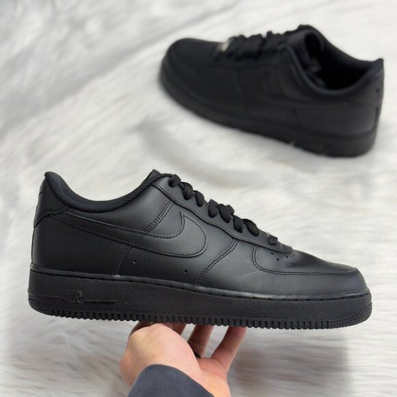 Nike Air Force 1 Low Top '07 Black Mens Casual Shoes CW2288-001 VNDS Size 11